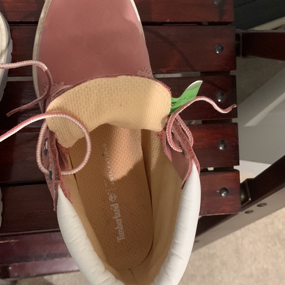 Pink Timberlands - Picture 6 of 8
